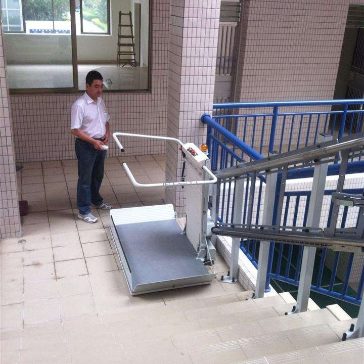殘疾人升降機(jī)